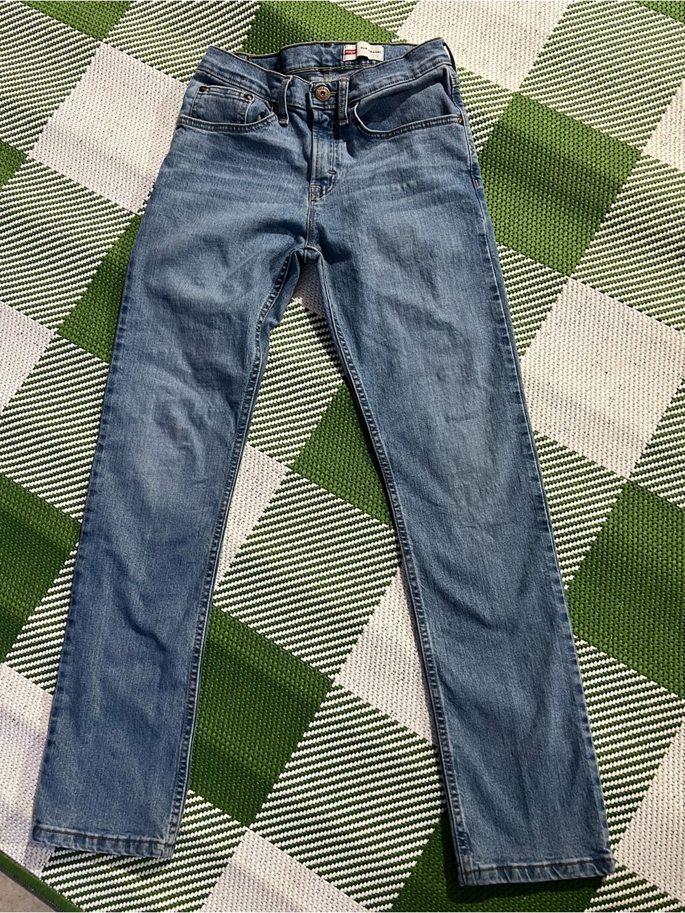 Men’s Wrangler Blue Jeans slim straight size 28 x 30